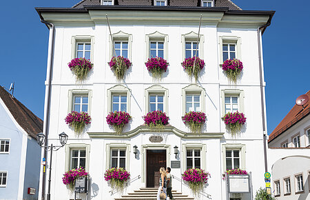 Das Rathaus der Drei-Stämme-Stadt Monheim