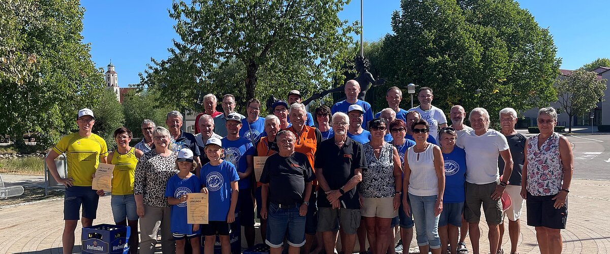 Gruppenbild bei der Siegerehrung vom Stadtradeln 2026